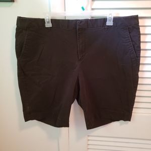 Gap Black Chino Shorts women's size 20